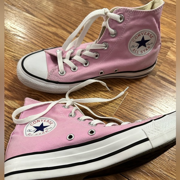 Converse Shoes - Hi Top Converse Pink, women’s 7
